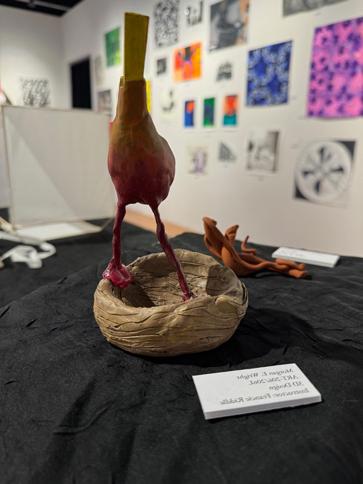 Bird standing on a nest made out of clay, 3D sculpture by <a href='http://nva.seezl.com'>博彩网站</a> student Morgan Wright